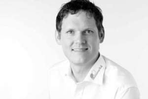 Über uns 2 Dietmar Hohn, Inhaber PROnatur24 Dipl.-Fw. für angewandte Informatik Geobiologe, Elektrobiologie, Baubiologie