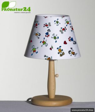Geschirmte Tischleuchte für Kinder aus Buchenholz mit Lampenschirm aus Baumwolle. 31 cm Höhe, E27 Fassung, 40 Watt.